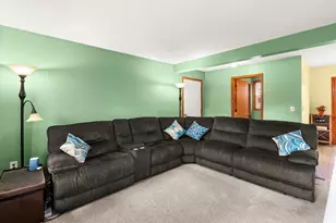 4 Laurel Dr, Easthampton, MA 01027 - Photo 24