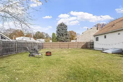 2 Summit Ter, Peabody, MA 01960 - Photo 34