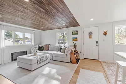 2 Summit Ter, Peabody, MA 01960 - Photo 8