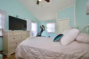 11 Lawton St, Fairhaven, MA 02719 - Photo 8