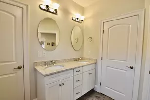 73 Plummer Ave, Northbridge, MA 01588 - Photo 16