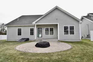 73 Plummer Ave, Northbridge, MA 01588 - Photo 4