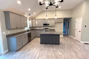 31 Cross Rd, Rochester, MA 02770 - Photo 8