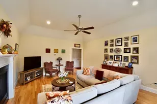 73 Plummer Ave, Northbridge, MA 01588 - Photo 26