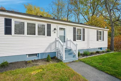 19 Emily St, Springfield, MA 01109 - Photo 6