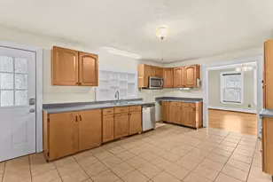 333 Groveland St, Abington, MA 02351 - Photo 10