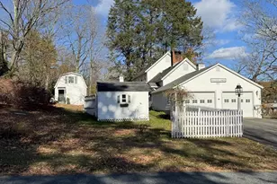 696 Bernardston Rd, Greenfield, MA 01301 - Photo 10