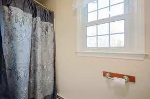 7 Hill St, Medway, MA 02053 - Photo 24