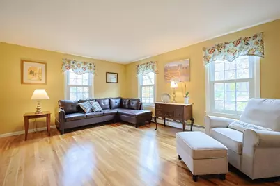 7 Hill Street, Medway, MA 02053 - Photo 18