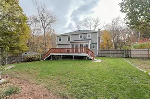 7 Hill St, Medway, MA 02053 - Photo 34