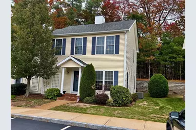 204 Center St #9, Pembroke, MA 02359 - Photo 2