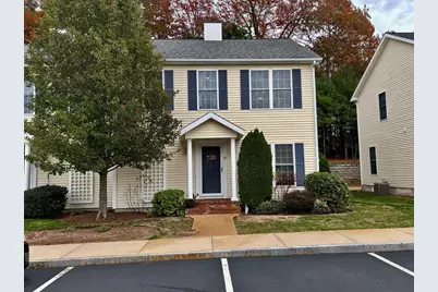 204 Center St #9, Pembroke, MA 02359 - Photo 1