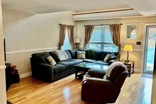 204 Center St, Pembroke, MA 02359 - Photo 4