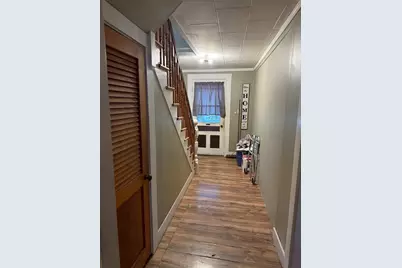 102 Weare St, Lawrence, MA 01840 - Photo 6