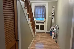 102 Weare St, Lawrence, MA 01840 - Photo 6