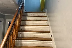 102 Weare St, Lawrence, MA 01840 - Photo 16