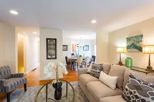 1077 Boylston St, Newton, MA 02461 - Photo 18