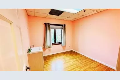 3 Sanborn #1, Londonderry, NH 03053 - Photo 2