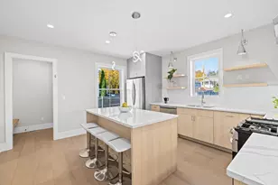 340 Baker St, Boston, MA 02132 - Photo 8