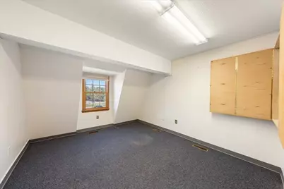 150 Westford, Tyngsborough, MA 01879 - Photo 18