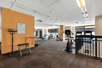 60 Longwood Ave #802, Brookline, MA 02446 - Photo 16