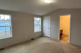 8 Alfred St, Wareham, MA 02538 - Photo 4