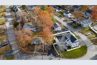 42 Lantern Ln, Burlington, MA 01803 - Photo 20