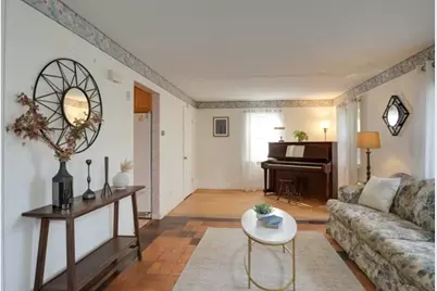 42 Lantern Ln, Burlington, MA 01803 - Photo 8