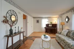 42 Lantern Ln, Burlington, MA 01803 - Photo 8