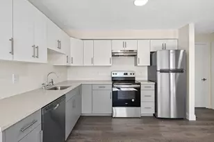 472 Essex St, Lynn, MA 01902 - Photo 2