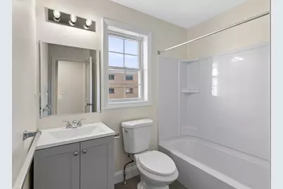 472 Essex Street #102, Lynn, MA 01902 - Photo 4