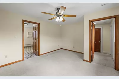 31-33 Apremont St, Adams, MA 01220 - Photo 18