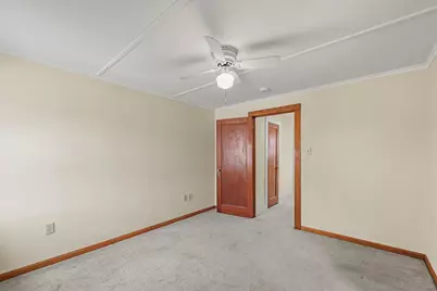 31-33 Apremont St, Adams, MA 01220 - Photo 22