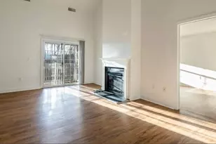 2 Littles Brook Ct, Burlington, MA 01803 - Photo 4