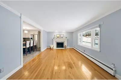 6 Cornwall St, Springfield, MA 01104 - Photo 4