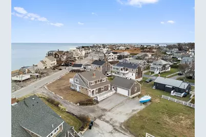 23 Oceanside Dr, Scituate, MA 02066 - Photo 4