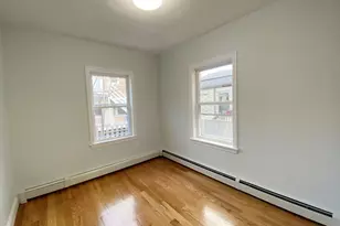 7 Sumner Pl, Boston, MA 02128 - Photo 4