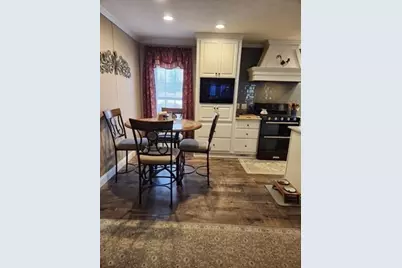 402 Pleasant Parkway, Sturbridge, MA 01566 - Photo 4