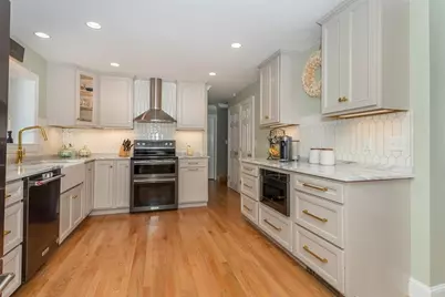 151 Stearns Ave, Mansfield, MA 02048 - Photo 4