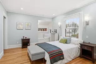 27 Lexington Ave, Holyoke, MA 01040 - Photo 20