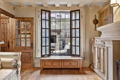 357-359 Beacon St #2, Boston, MA 02116 - Photo 1