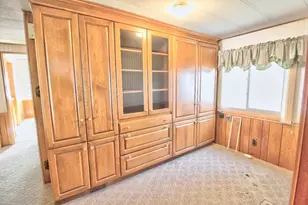 556 Central St, Leominster, MA 01453 - Photo 10