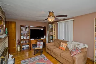 27 Regal St, Springfield, MA 01118 - Photo 12