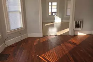 33 Qunicy, Springfield, MA 01109 - Photo 1