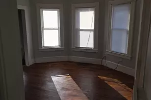 33 Qunicy, Springfield, MA 01109 - Photo 4