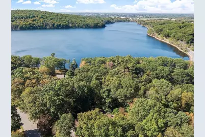 35 Bonny Ln, North Andover, MA 01845 - Photo 2