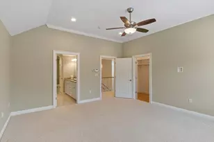 527 Salem St, Lynnfield, MA 01940 - Photo 22