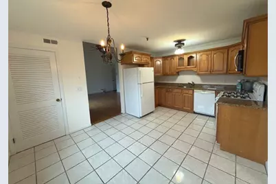 94 Tennis Plaza Rd #10, Dracut, MA 01826 - Photo 10