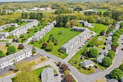 94 Tennis Plaza Rd #10, Dracut, MA 01826 - Photo 4