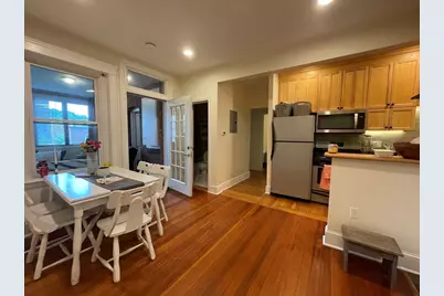 191 Winthrop Rd #2, Brookline, MA 02445 - Photo 4
